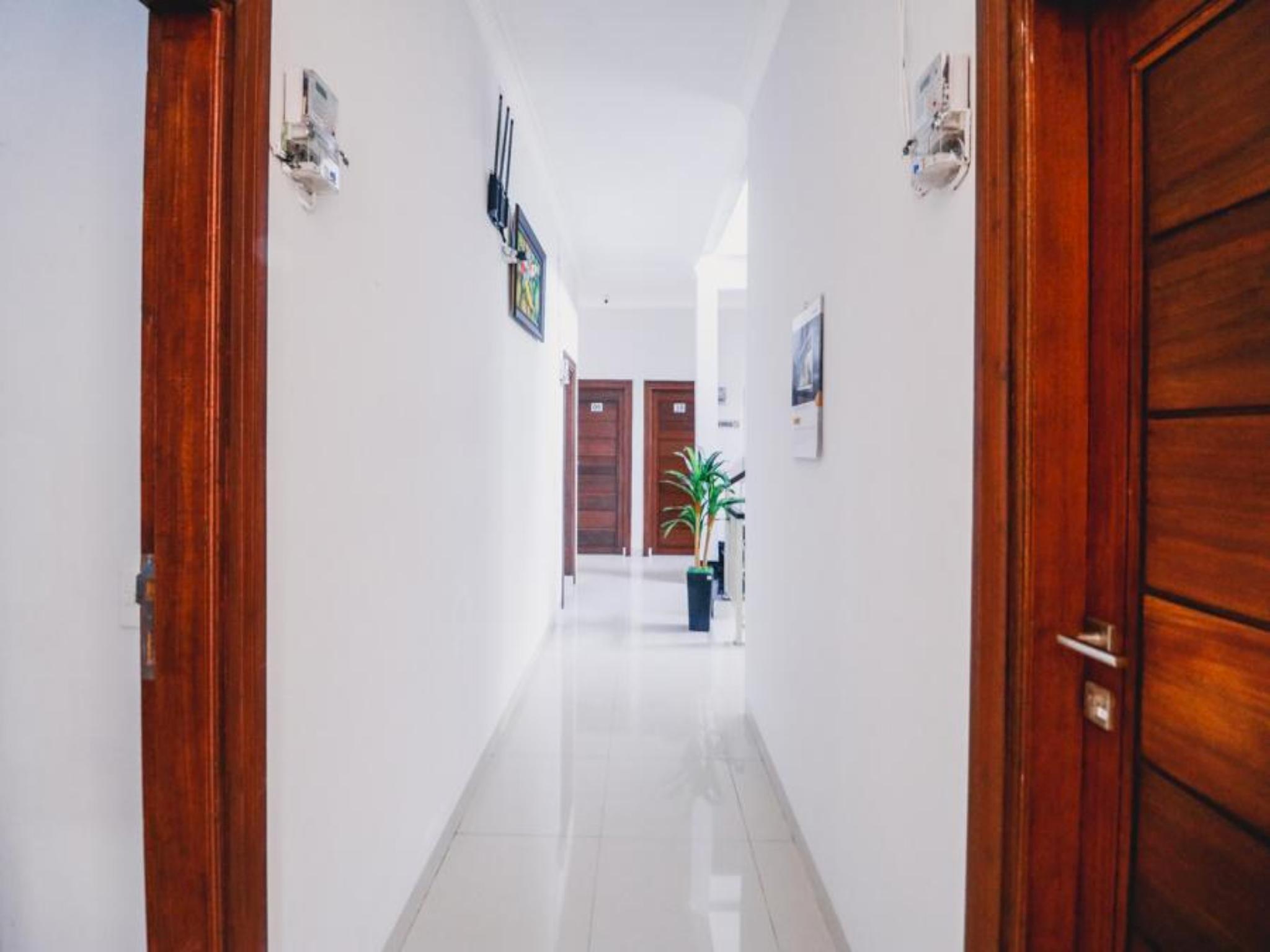 Reddoorz Near Hermes Place Polonia Medan Eksteriør billede